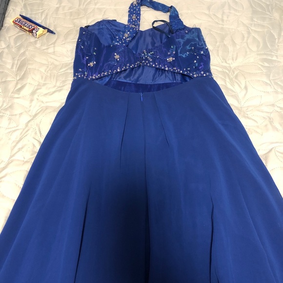 Dress - Picture 4 of 4